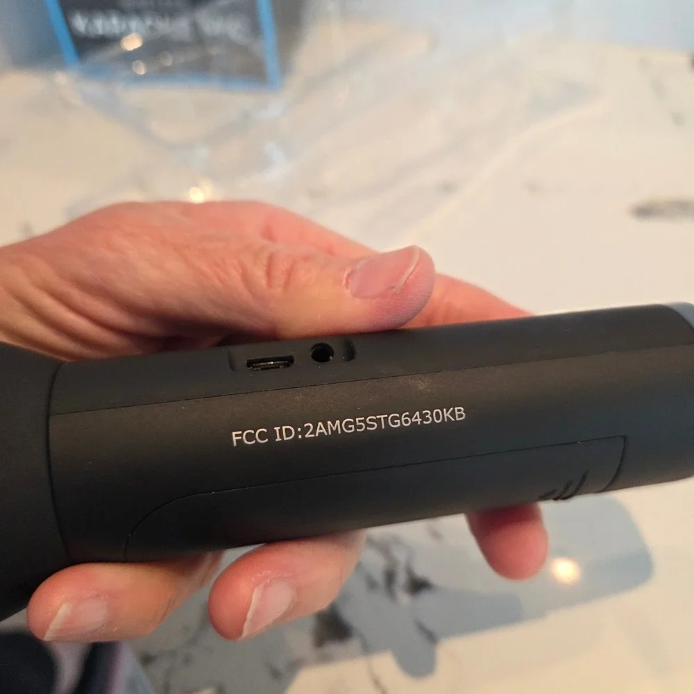 SmartGear Wireless Karaoke Microphone Built-in Speaker Bluetooth‎ Rechargeable